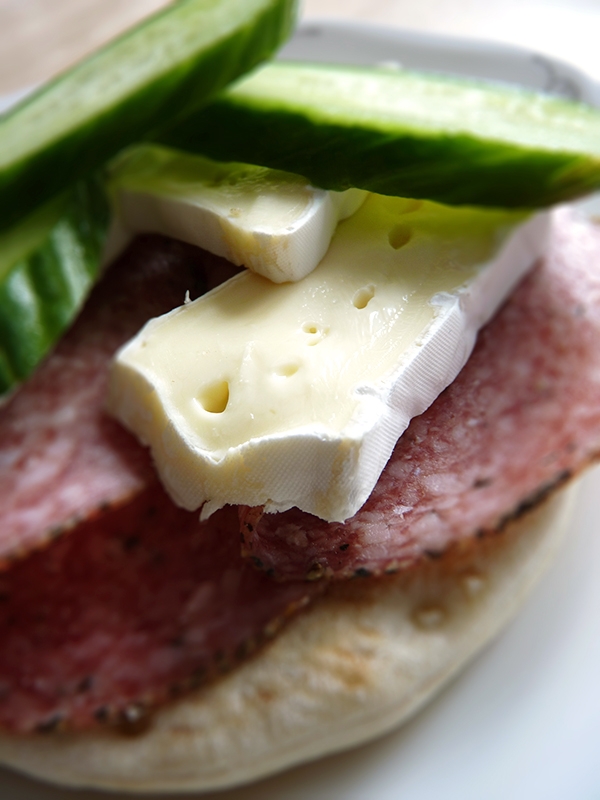 Smörgås Med Salami & Brie, recept