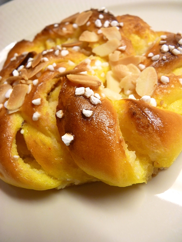 Saffransbullar Med Mandelmassa, recept